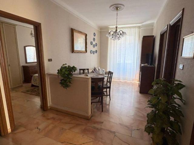 Appartamento in vendita a Genova GE