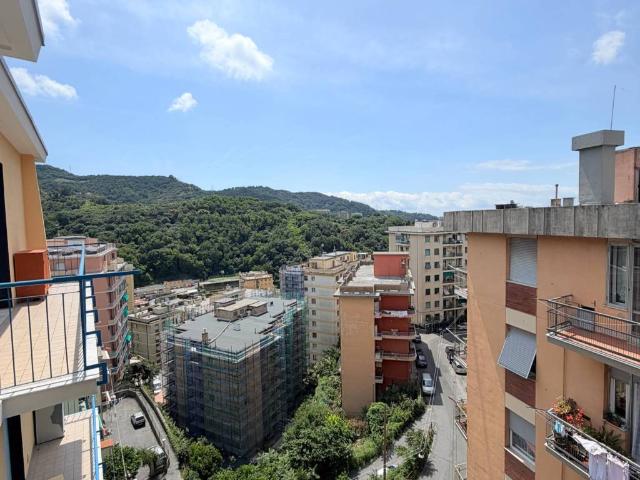 Appartamento in vendita a Genova GE