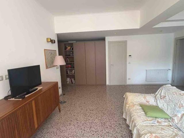 Appartamento in vendita a Genova GE