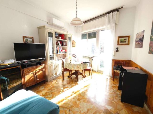 Appartamento in vendita a Genova GE