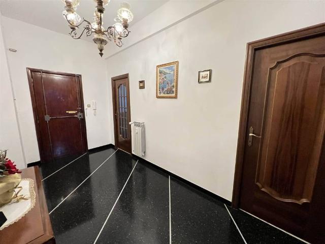 Appartamento in vendita a Genova GE