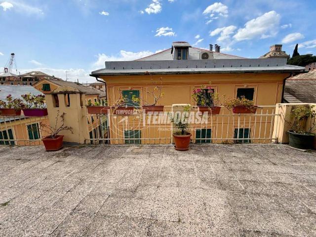 Appartamento in vendita a Genova GE