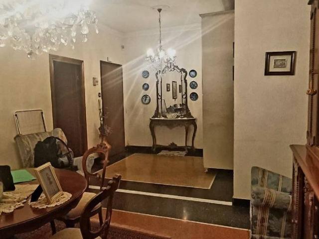 Appartamento in vendita a Genova GE