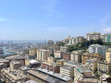 Appartamento in vendita a Genova GE