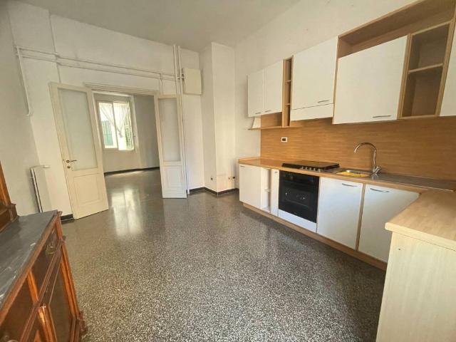 Appartamento in vendita a Genova GE
