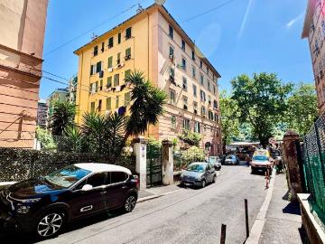 Appartamento in vendita a Genova GE