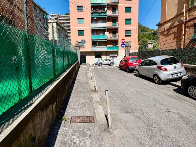 Appartamento in vendita a Genova GE