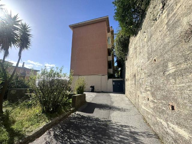Appartamento in vendita a Genova GE