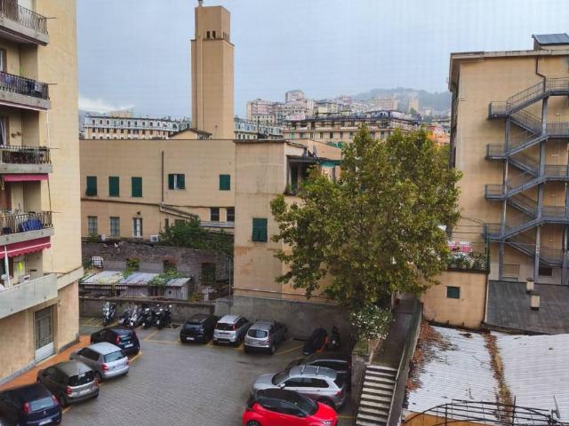 Appartamento in vendita a Genova GE