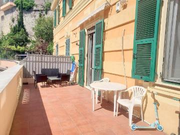 Appartamento in vendita a Genova GE
