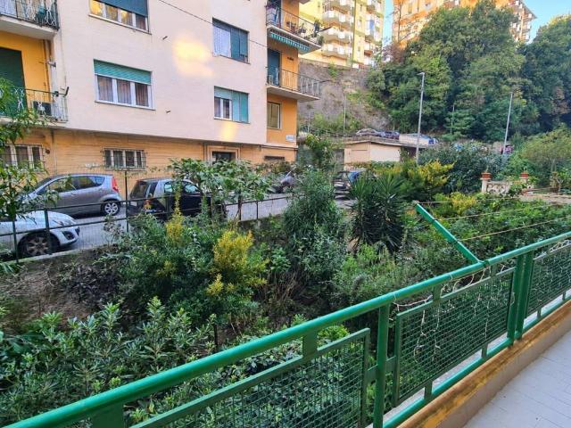 Appartamento in vendita a Genova GE