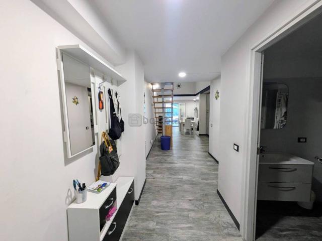Appartamento in vendita a Genova GE