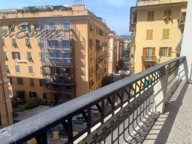 Appartamento in vendita a Genova GE