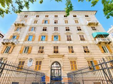Appartamento in vendita a Genova GE