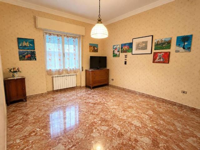 Appartamento in vendita a Genova GE