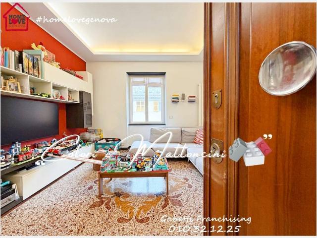 Appartamento in vendita a Genova GE