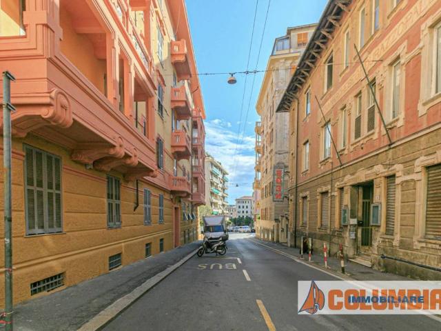 Appartamento in vendita a Genova GE