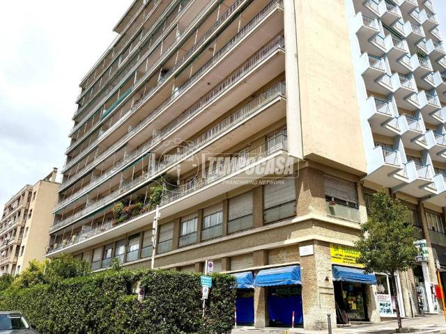 Appartamento in vendita a Genova GE