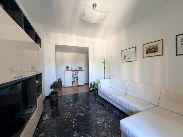 Appartamento in vendita a Genova GE