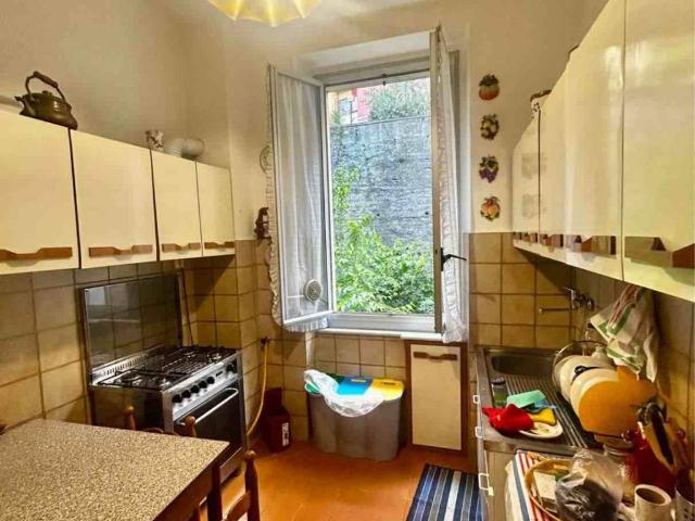 Appartamento in vendita a Genova GE
