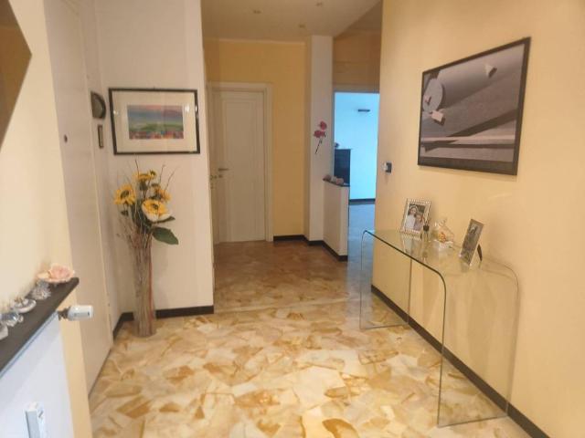 Appartamento in vendita a Genova GE