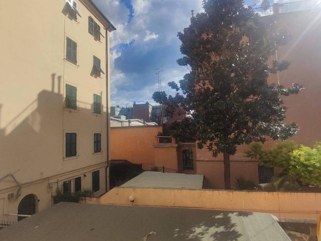 Appartamento in vendita a Genova GE