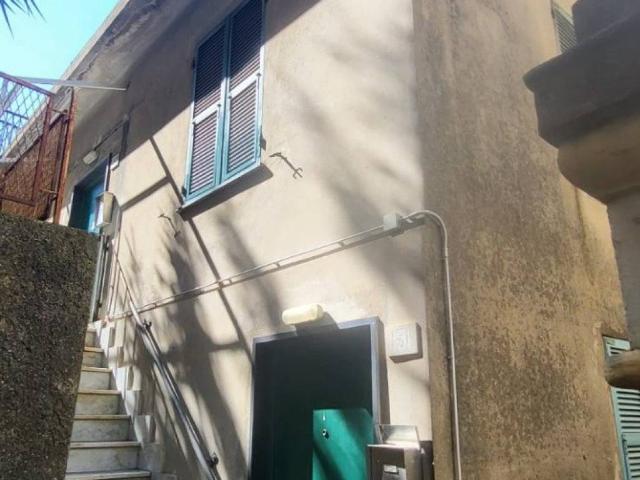 Appartamento in vendita a Genova GE