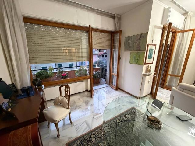 Appartamento in vendita a Genova GE