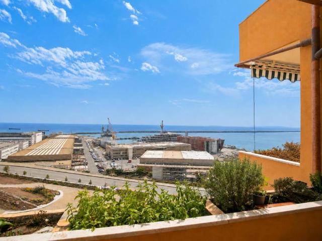 Appartamento in vendita a Genova GE