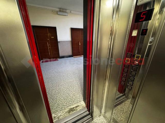 Appartamento in vendita a Genova GE