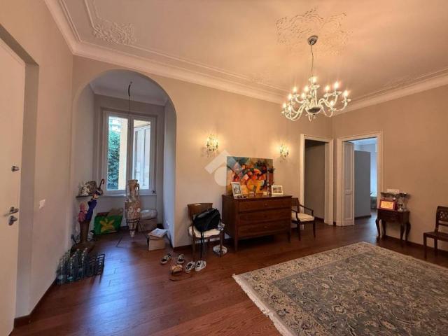 Appartamento in vendita a Genova GE