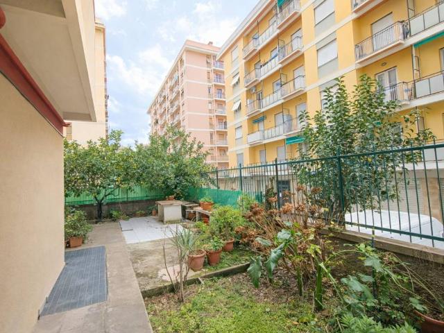 Appartamento in vendita a Genova GE