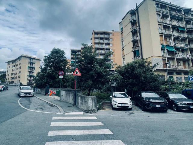 Appartamento in vendita a Genova GE