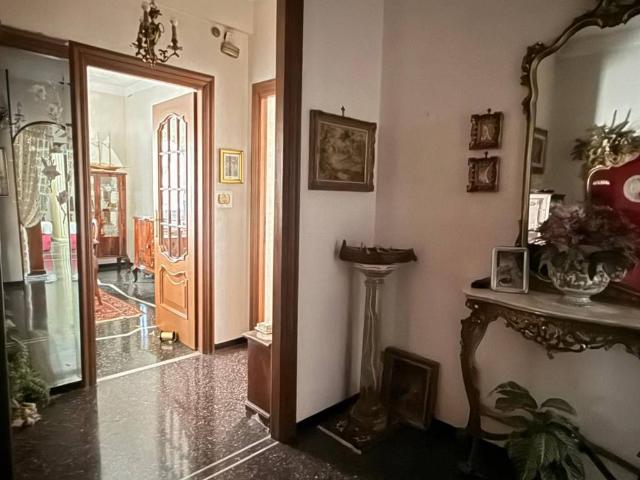 Appartamento in vendita a Genova GE