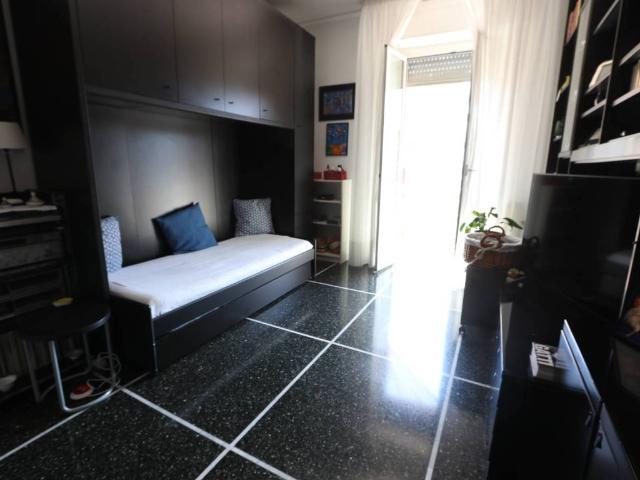 Appartamento in vendita a Genova GE