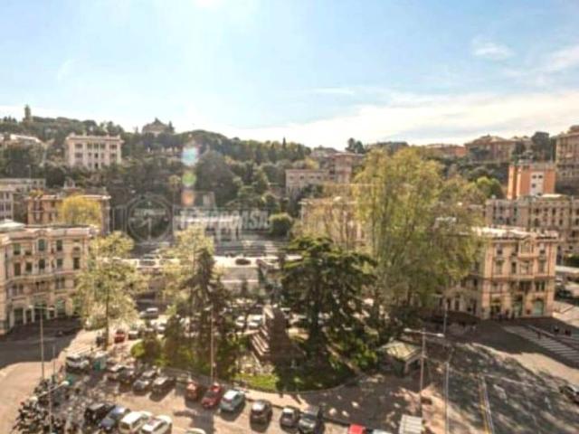 Appartamento in vendita a Genova GE