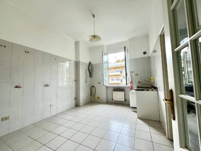 Appartamento in vendita a Genova GE