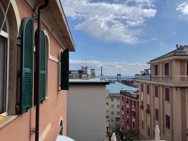 Appartamento in vendita a Genova GE