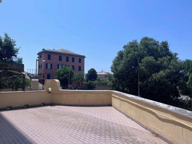 Appartamento in vendita a Genova, Oregina