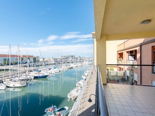 Appartamento in vendita a Genova, Sestri Ponente 78m² Genova