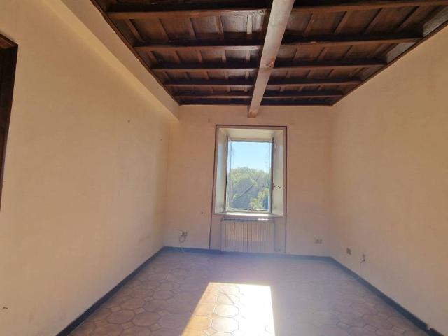 Appartamento in vendita a Genazzano RM