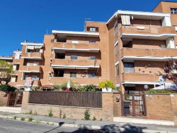Appartamento in vendita a Genzano di Roma RM
