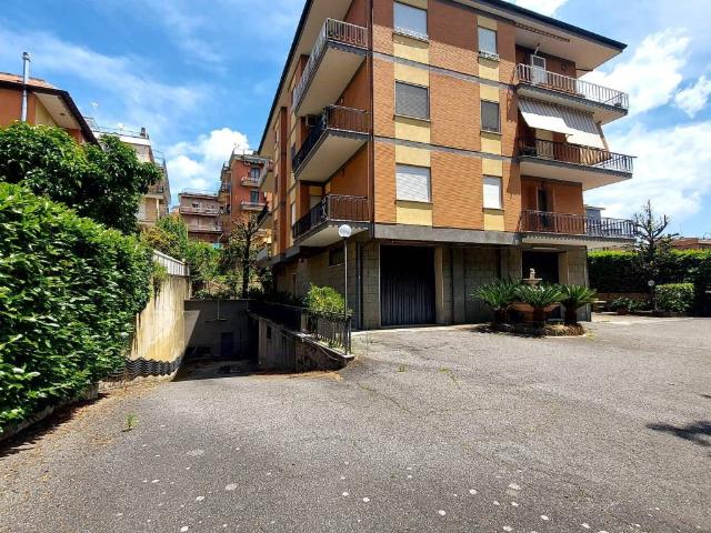 Appartamento in vendita a Genzano di Roma RM