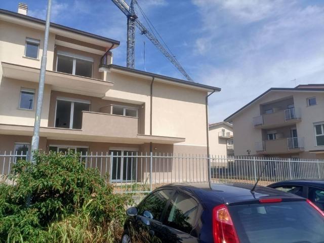 Appartamento in vendita a Gessate MI