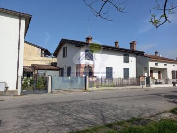 Appartamento in vendita a Gerre de' Caprioli CR