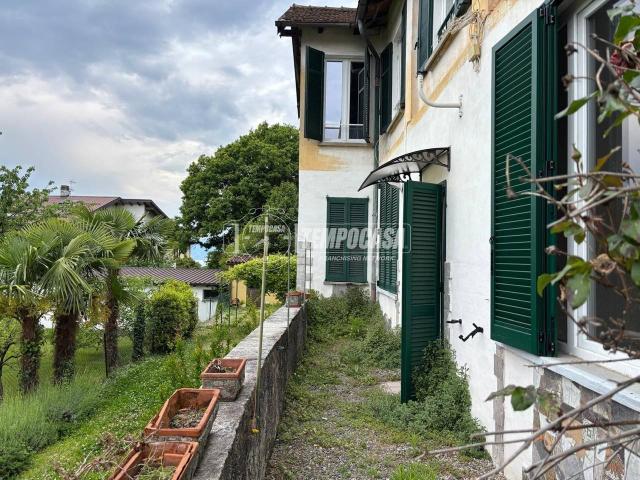 Appartamento in vendita a Ghiffa
