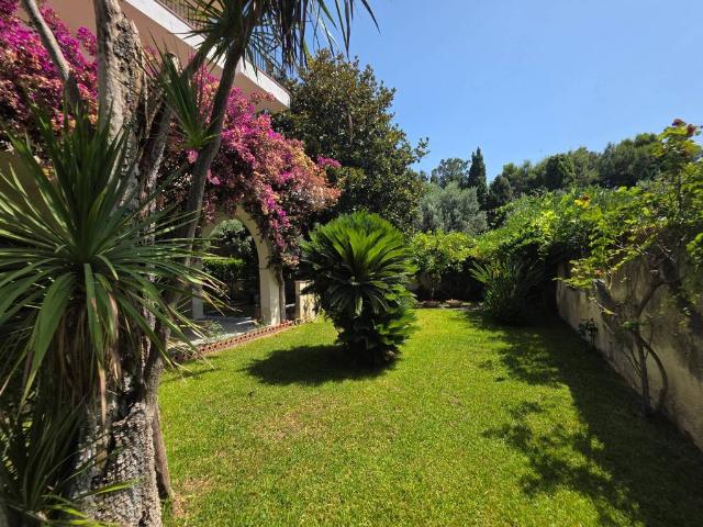 Appartamento in vendita a Giardini Naxos ME