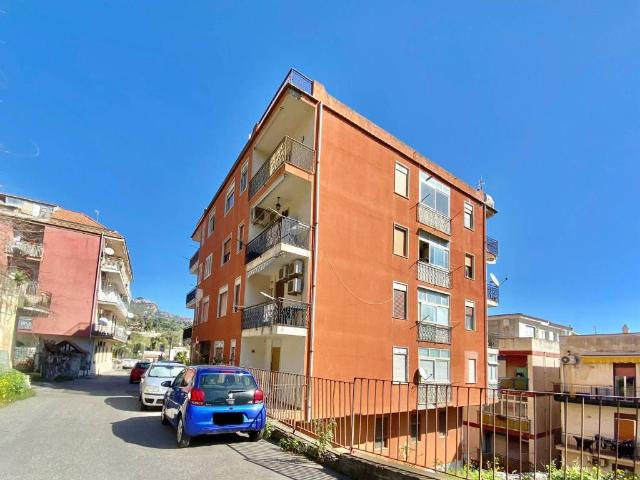 Appartamento in vendita a Giardini Naxos ME