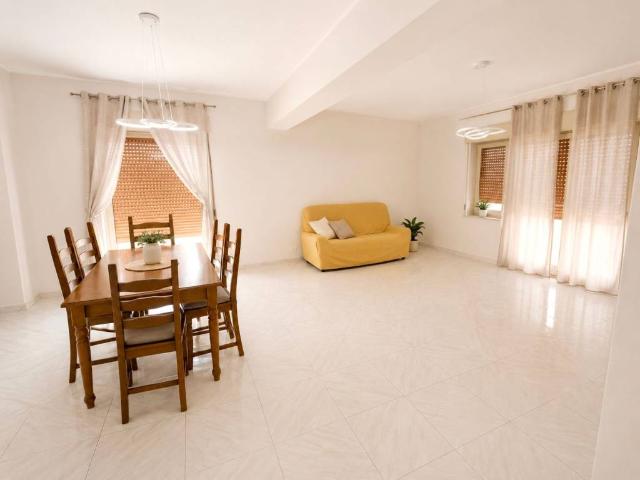 Appartamento in vendita a Giarre CT
