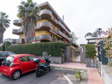 Appartamento in vendita a Giarre CT